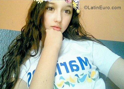 Date this good-looking Nicaragua girl Dayanira from Managua NI212