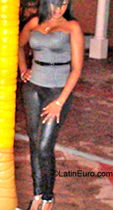 Date this delightful Jamaica girl Cherrylips from Westmoreland JM2597