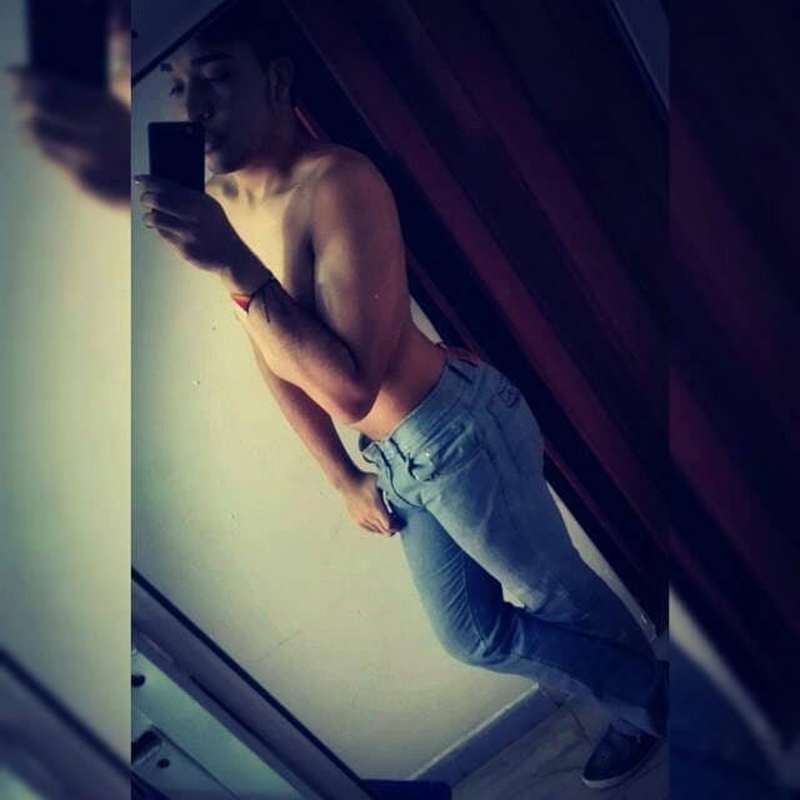 Date this voluptuous Colombia man Johan from Jamundi CO24309