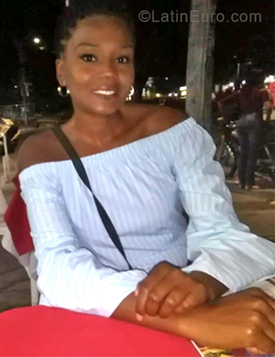 Date this young Colombia girl Tatis from Cali CO24317