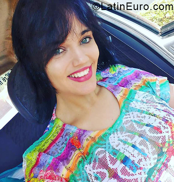 Date this stunning Brazil girl Ana from nova brasilandia BR10667