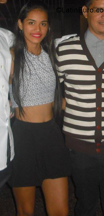 Date this hot Venezuela girl Humdyis from Maturin VE1904