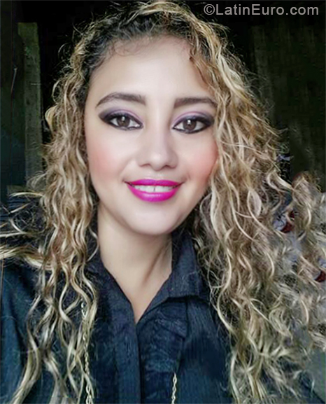 Date this cute Ecuador girl Mabel from Machala EC286