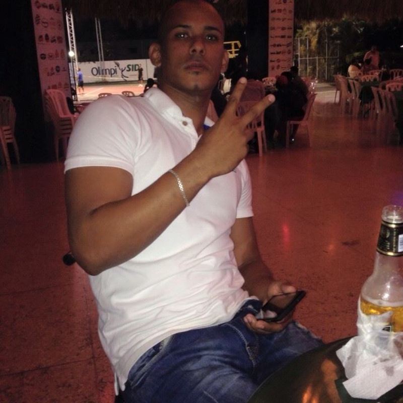 Date this sensual Dominican Republic man Emilio from Santo Domingo Este DO33326