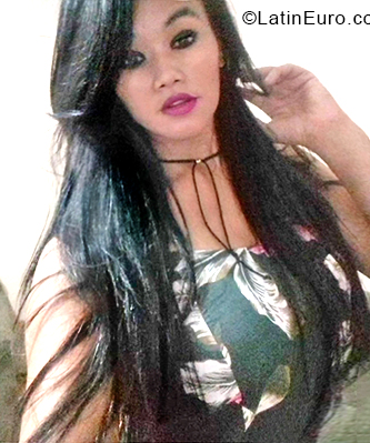 Date this gorgeous Brazil girl Indiraityy from Salvador BR10692