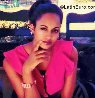 Date this fun Cuba girl Rosa from Cienfuegos CU413