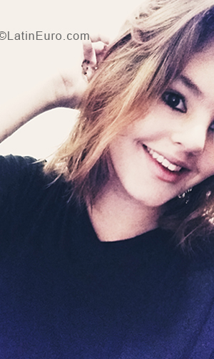 Date this pretty Brazil girl Beccah from Sao Paulo BR10701