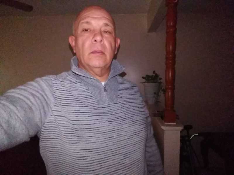 Date this stunning United States man Micheallat from Los Angeles US19610