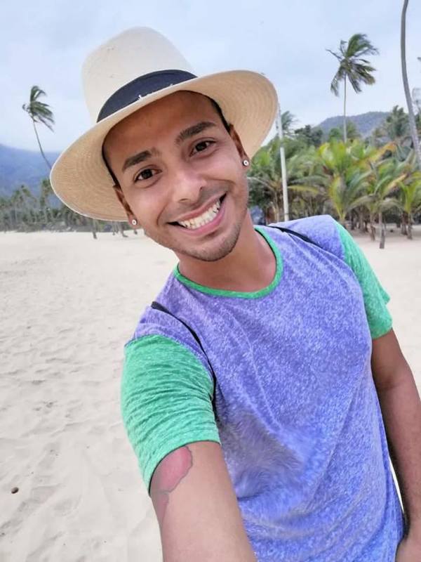 Date this happy Mexico man Carlos from Mexico City MX1612