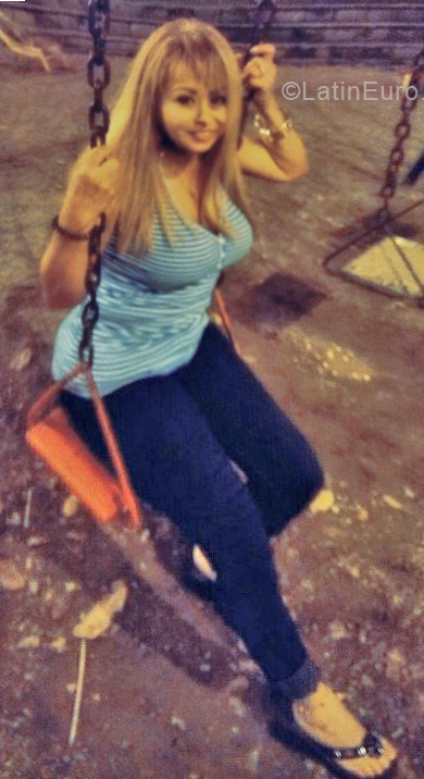 Date this hot Colombia girl Emma from Medellin CO24588