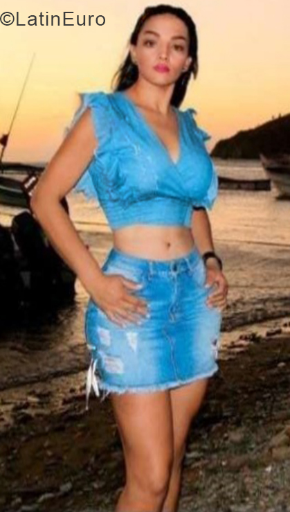 Date this lovely Colombia girl Paola from Santa Marta CO24607