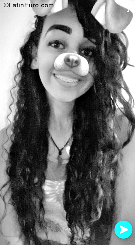 Date this pretty Brazil girl Brenda from Cuiaba BR10723