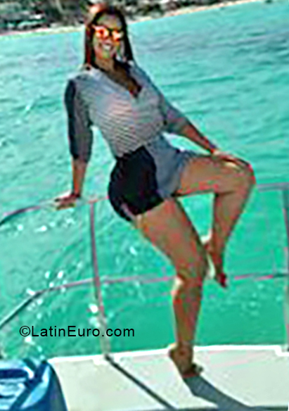 Date this georgeous Venezuela girl Keila from Guatire VE2015