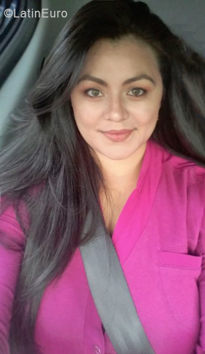 Date this good-looking Venezuela girl LAURA from San Cristobal VE2024