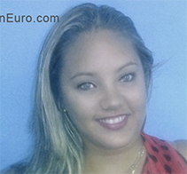 Date this foxy Cuba girl Ruheine from Sagua La Grande CU471