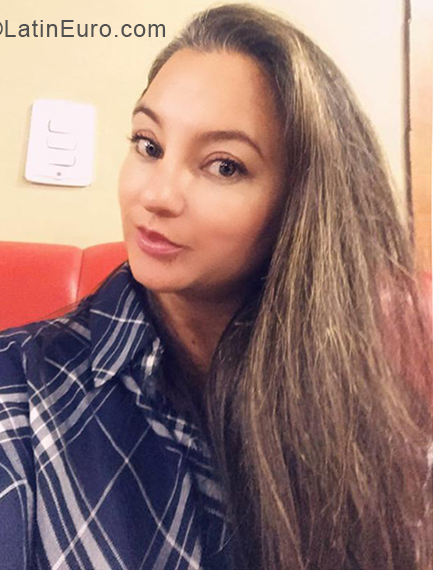 Date this pretty Colombia girl Sandra from Armenia CO25093