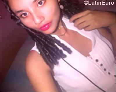 Date this beautiful Venezuela girl Isa from Caracas VE2216