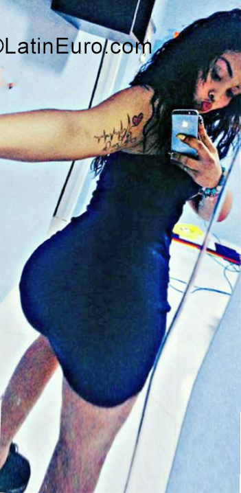 Date this athletic Dominican Republic girl Yisell from Bonao DO34435