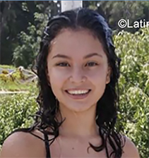 Date this sultry Venezuela girl Paula from Caracas VE2357