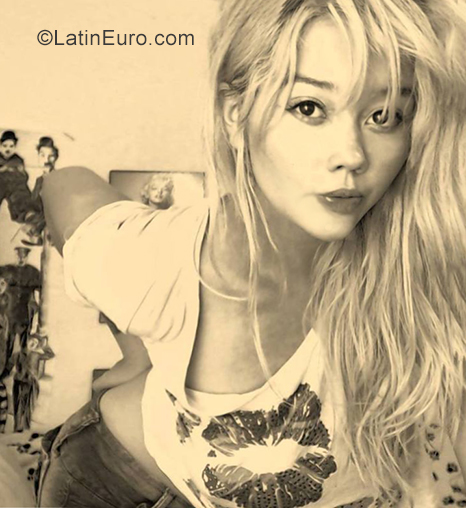 Date this good-looking Colombia girl BabyBlue from Bogota CO25387