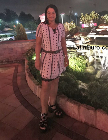 Date this stunning United States girl Paula from Philadelphia US19994