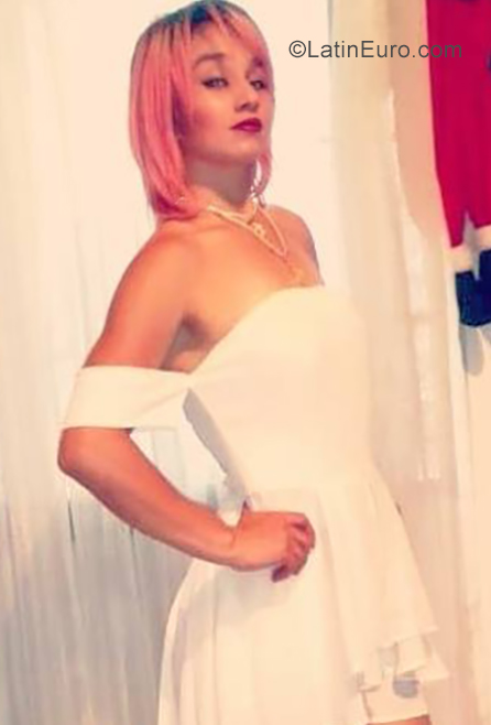 Date this hard body Colombia girl Yoembre from Medellin CO25522