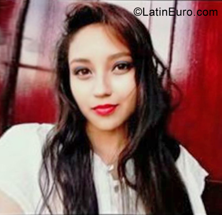 Date this georgeous Honduras girl Teresa from La Ceiba HN2661