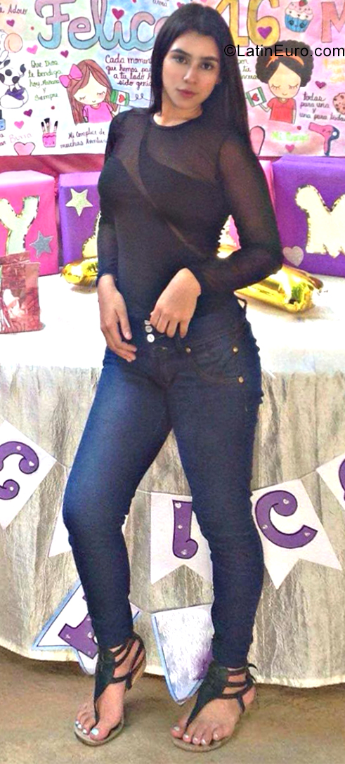 Date this funny Venezuela girl Jocelen from Ciudad Guayana VE2462