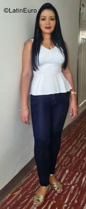 Date this cute Colombia girl Adriana from Colombia CO25551