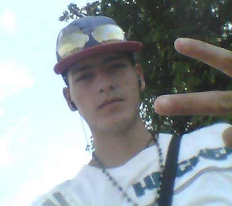 Date this foxy Colombia man Paublo emilio from Cali CO25609