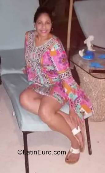 Date this lovely United States girl Melida from West Palm Beach US20098