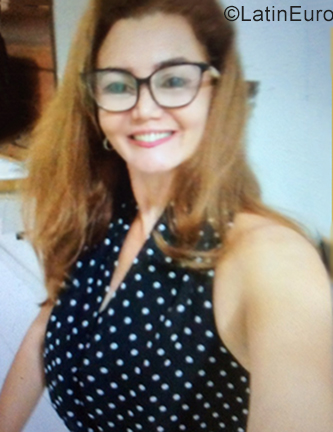 Date this attractive Brazil girl Brasilian from Belem BR10868