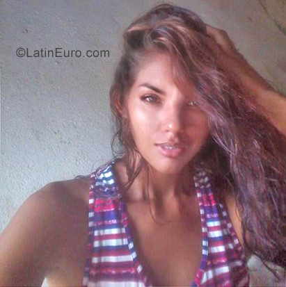 Date this hot Colombia girl Arlene from Santa Marta CO25735