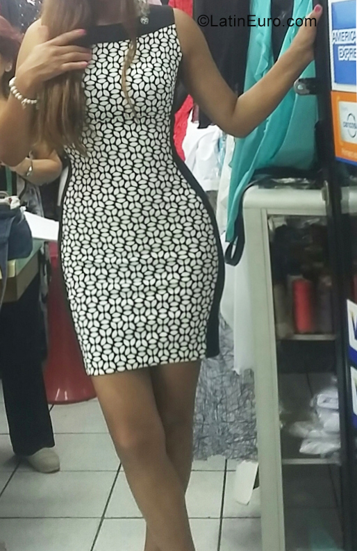 Date this hard body Peru girl Carol from Lima PE1414