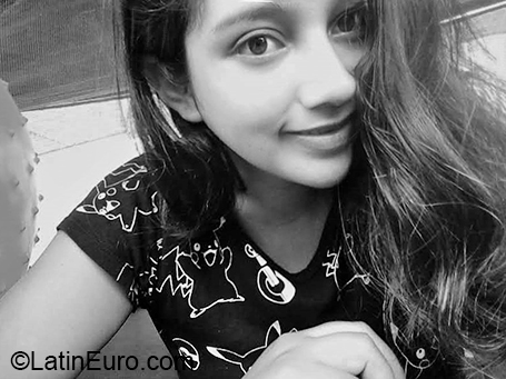 Date this gorgeous Peru girl Leticia from Trujillo PE1430