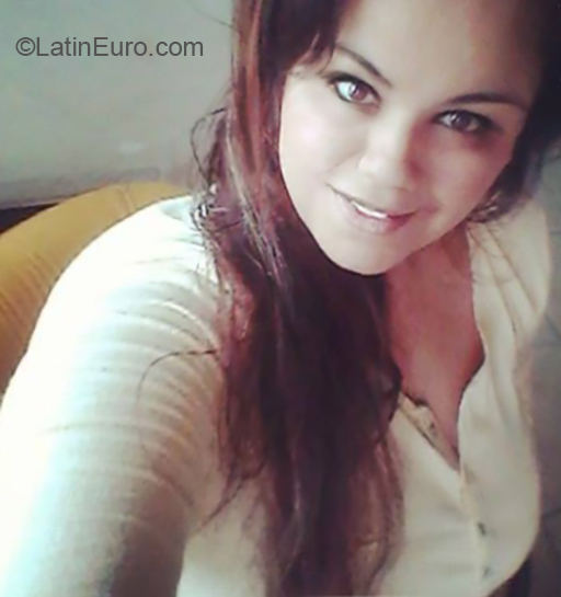 Date this voluptuous Mexico girl Laura from Monterrey MX1678