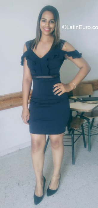Date this delightful Dominican Republic girl Coral from San Francisco De Macoris DO35768