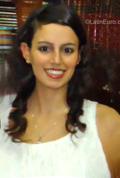 Date this attractive Ecuador girl Menida from Latacumga EC371