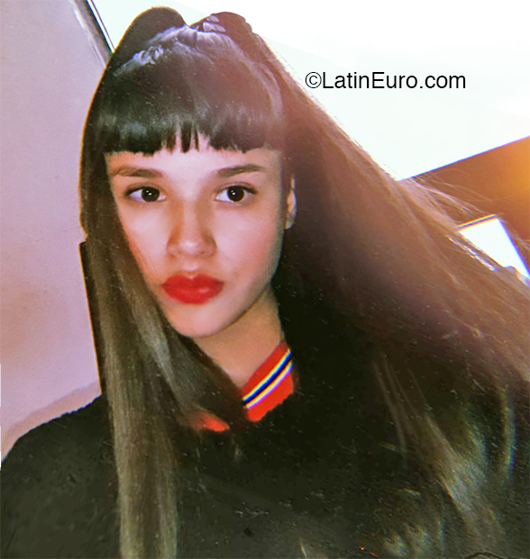 Date this hard body Argentina girl Angela from Buenos Aires AR239