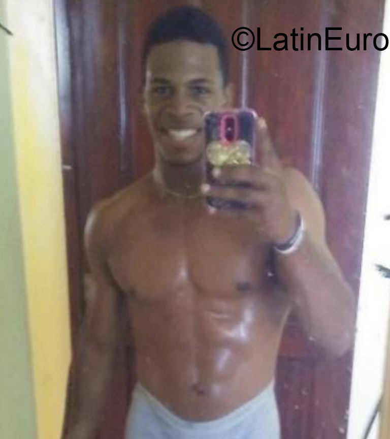 Date this stunning Dominican Republic man Juan from Santo Domingo DO36131