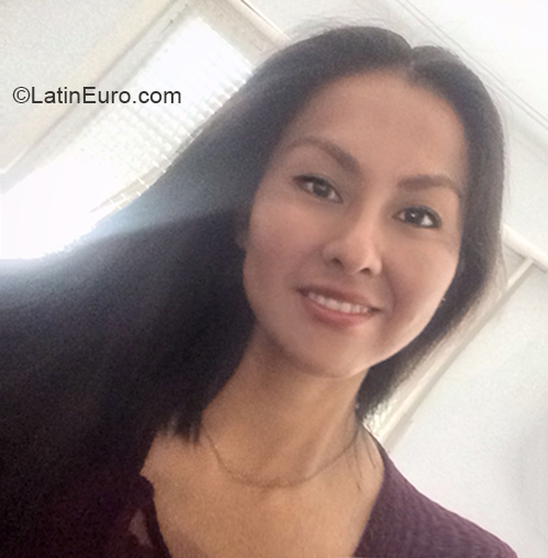 Date this funny Argentina girl Karin from Buenos Aires AR242