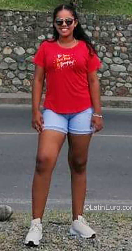 Date this charming Colombia girl Diana from Monteria CO26131