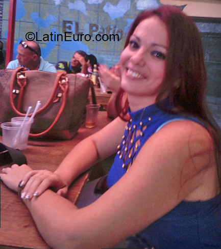 Date this charming Cuba girl Lurdes from Isla De La Juventud CU608