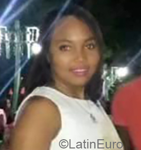 Date this happy Dominican Republic girl Alejandra from San pedro de macoris DO36290