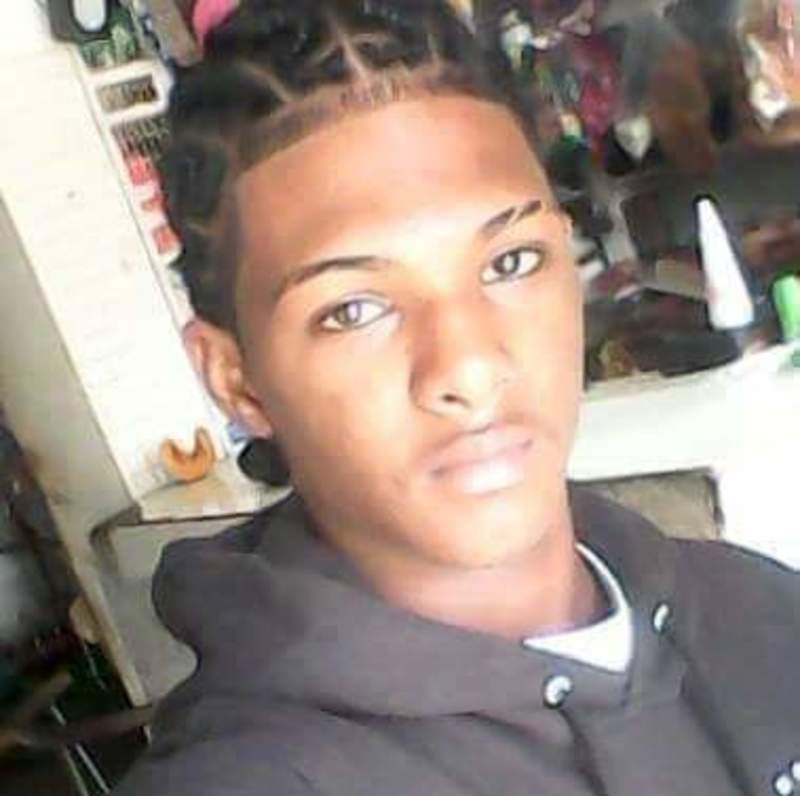 Date this lovely Dominican Republic man Miguel angel from Azua DO36362