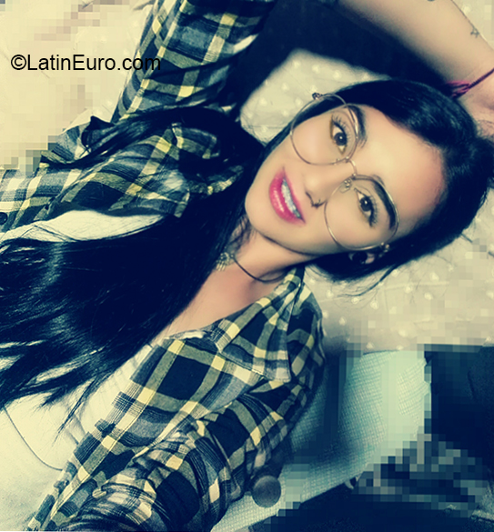 Date this funny Colombia girl Juanita from Manizales CO26582