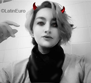 Date this nice looking Brazil girl Samanta from Brasília BR10968