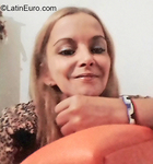 voluptuous Uruguay girl Alicia from Montevideo UY33