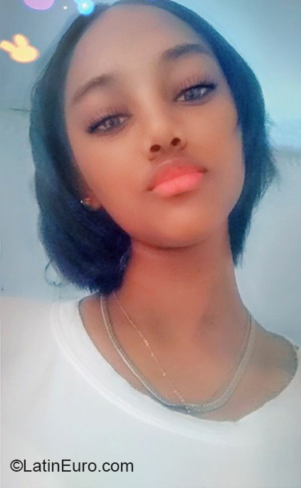 Date this funny Dominican Republic girl Yenny from San Pedro De Macoris DO36779
