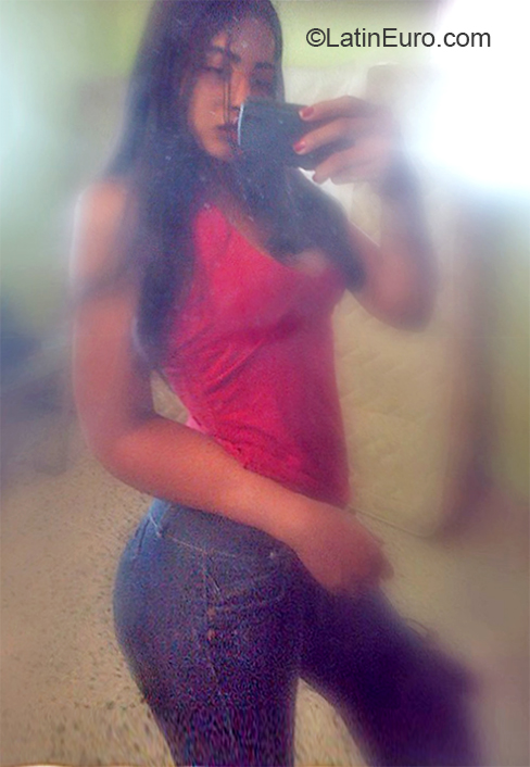 Date this attractive Venezuela girl Duglismar from Maturin VE2855